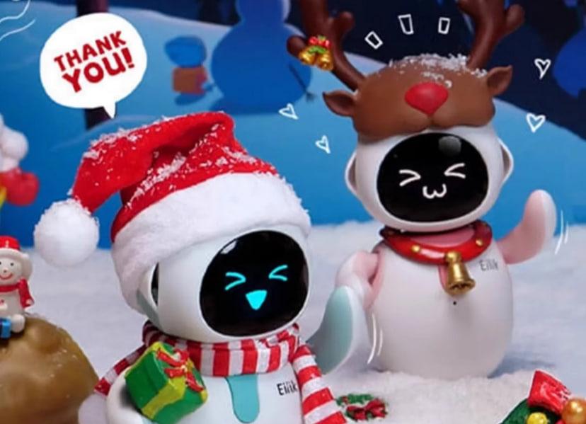 Eilik Smart Robot expressing gratitude with a thank you gesture